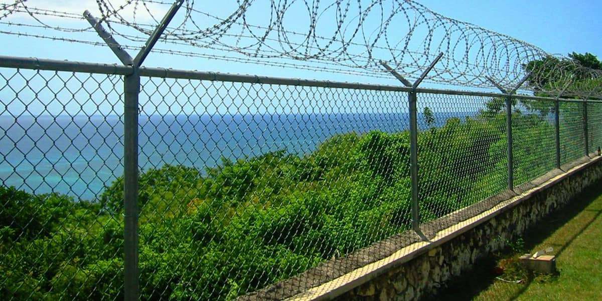 قیمت فنس گالوانیزه